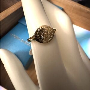 Guide your way with this guidance pendant ring